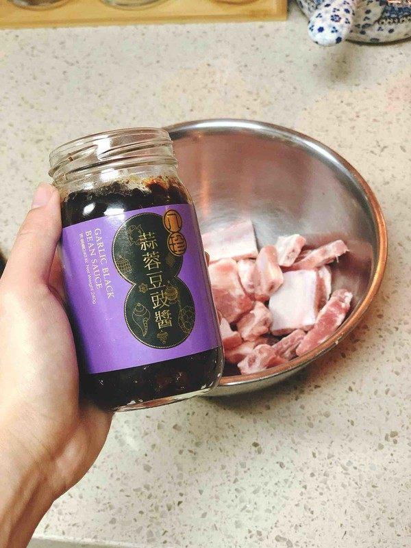 好吃又解饞的蒜蓉豆豉蒸排骨，懶人必備，一上桌就遭瘋搶！  