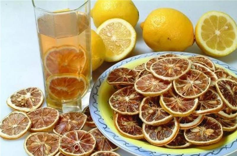 檸檬泡水喝防癌減肥！是「冷水」還是「熱水泡」才最有效？你知道嗎？泡錯等於白喝了...教你正確泡法！！