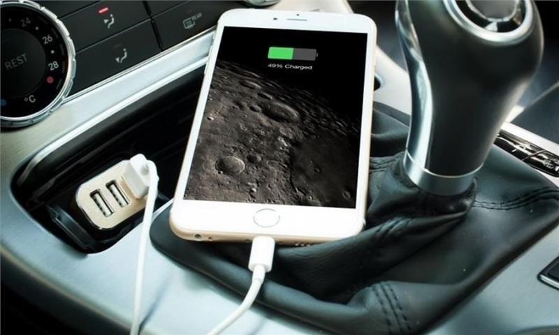 到底車內的USB介面可不可以用來充電？它的真正用途是...