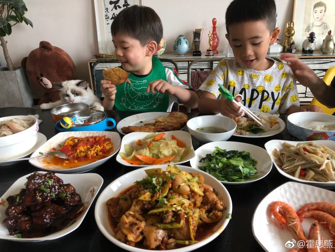 【史上最萌CP再合體！】Jasper到嗯哼家吃飯，杜江PO視頻『希望這個梗可以說一輩子』！