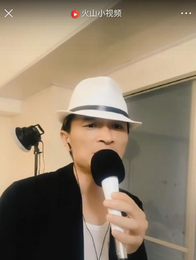 【一首《愛不完》引網友騷動！】燒焊界出現「民間劉德華」！不只長得像天王、連聲音都超像！