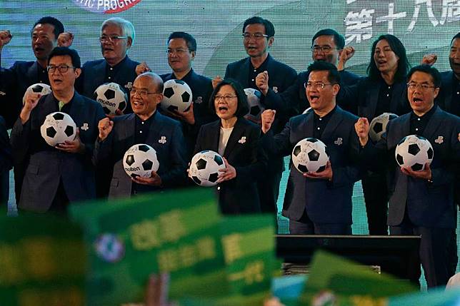 小英重砲轟擊國民黨　卻忘了最重要的一件事