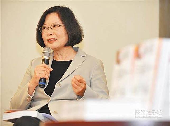 看看這17件事 蔡英文挨轟「標準做賊喊捉賊」