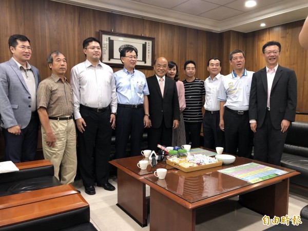 范雲邀簽署友善多元性別公約 姚文智：看到提案再說 