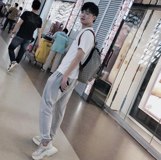 王者榮耀：李白新皮膚敲定！風格大突破！觸手劍仙卻最愛這款！