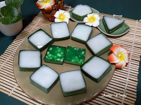 很久以前就想做這個好吃又可愛的糕點 ~ 香蘭椰汁馬蹄糕 ( Kuih Tako )