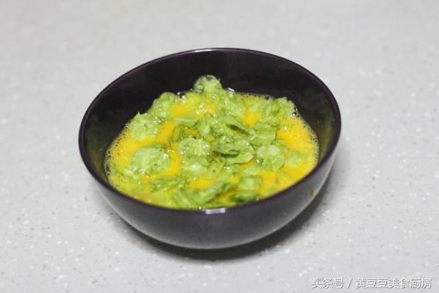 炒雞蛋加它，連鹽都省了，出鍋後立馬變成一道人見人愛的下飯菜 
