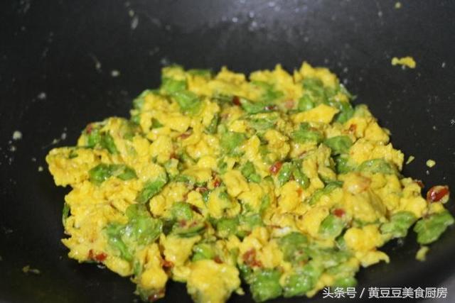 炒雞蛋加它，連鹽都省了，出鍋後立馬變成一道人見人愛的下飯菜 