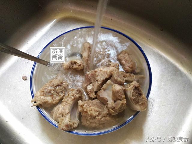不信你試試？排骨湯裡加入這幾樣食材，絕配！健胃消食，生津止渴