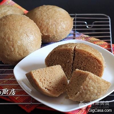 只需要攪拌均，就可以做出鬆軟的【馬來糕】啦！！