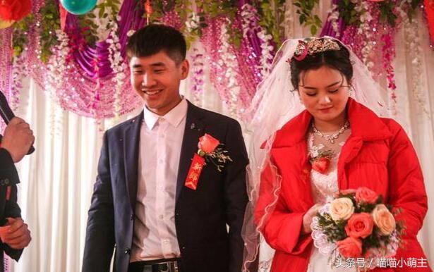 老婆去世後，我帶兒子回老家，他叫了聲媽媽，過去一看我愣住了！