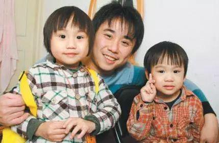 14歲小小彬被爸爸當搖錢樹來還房貸養全家！如今近照曝光，手腳潰爛令人心疼！