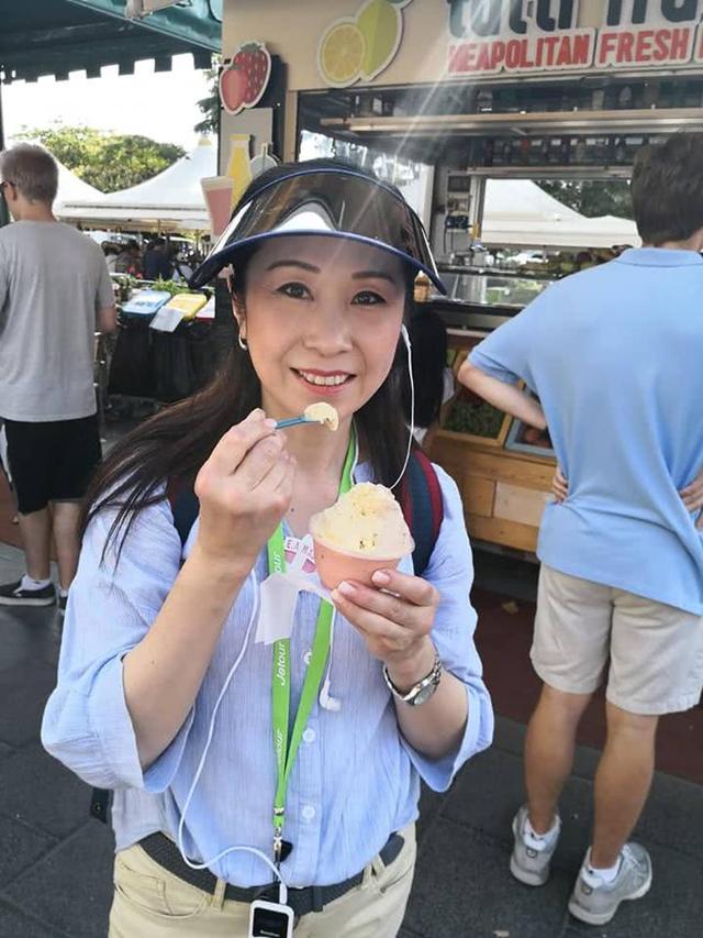TVB一對老戲骨黃昏戀完婚後，去歐洲浪漫度蜜月！【相當的甜蜜啊】~