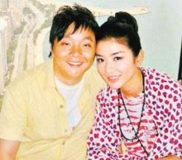 五年離婚兩次，被前夫辱罵暴打，今無戲可拍，坐輪椅卻捐款70萬！
