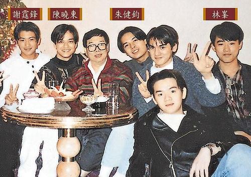 沒見過的合照：謝霆鋒竟然艷壓了所有人，林峰這變化也太大了吧！