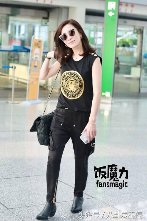43歲的佘詩曼，年輕的像34歲！香港女星太會保養了！