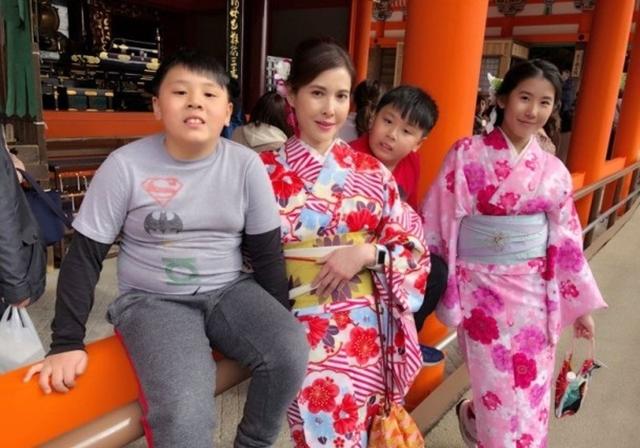 李婉華攜鍾嘉欣為《再創世紀》客串，兩代女神一同演出引期待