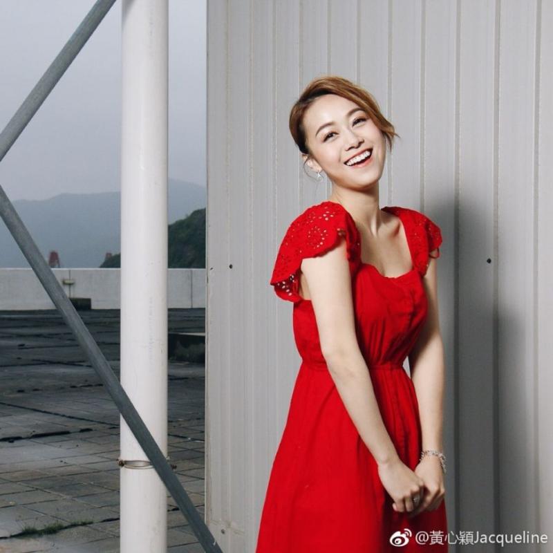 【10位TVB女藝人素顏照大PK！】素顏女神李佳芯竟然排在第二！排在第一的是「她」！