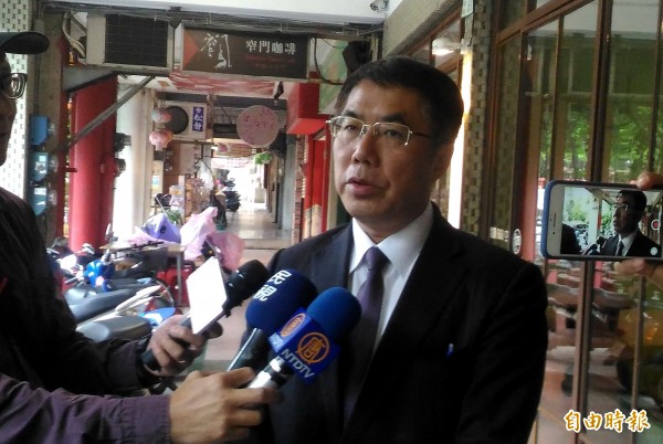 蘇煥智轟歷任首長債務表膨風抹黑 
