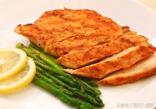 7道美味雞胸肉做法，還是減脂好幫手，幾分鐘就學會