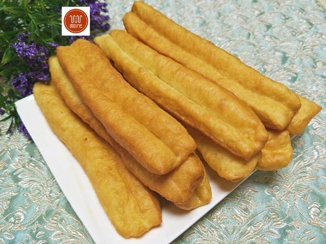 3分鐘教你炸油條，簡單好學，在家輕輕鬆鬆吃早餐