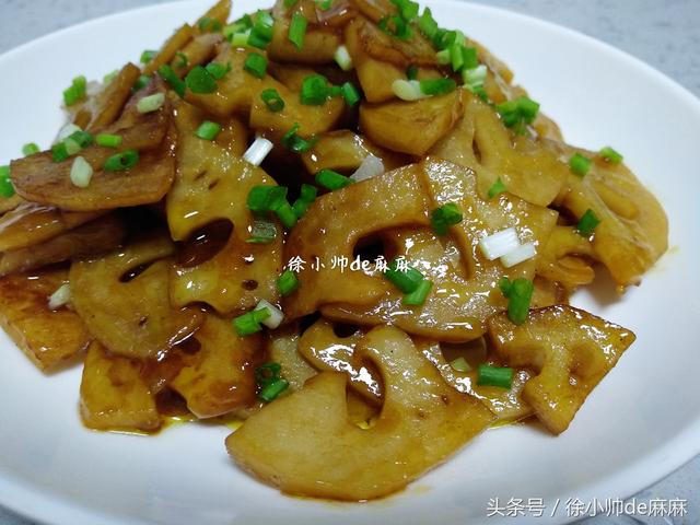 這10道菜沒放肉，就幾樣蔬菜一起炒，開胃又下飯，最適合天熱吃