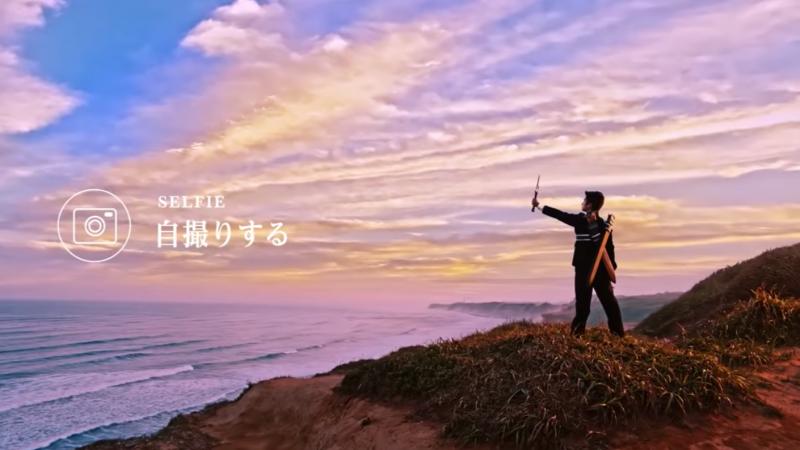地表「最中二手機殼」要多狂有多狂　網驚：是時候面對我們中二的心