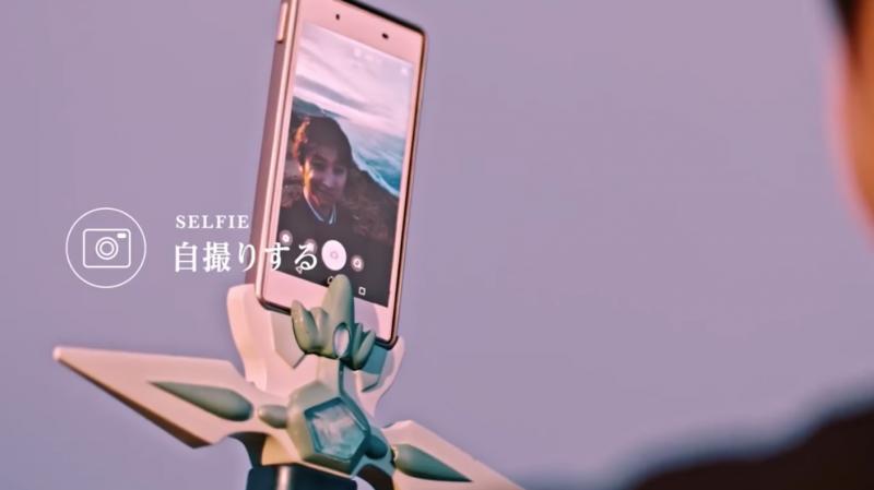 地表「最中二手機殼」要多狂有多狂　網驚：是時候面對我們中二的心
