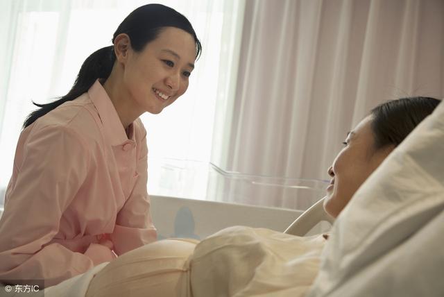 我生女兒，婆婆說不坐月子，第三天親媽來看望，我全身透心涼
