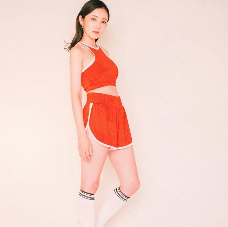 輕松擊退大腿內側贅肉！每天4步驟訓練打造韓妞鉛筆腿 