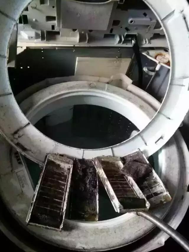 洗衣機用久了洗衣服洗不乾凈？教你一招輕鬆除菌，衣服越洗越潔凈！ 