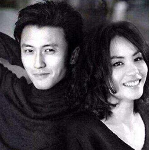 謝霆鋒為何寧願不要兩個孩子，也要王菲，謝賢6字道出真相