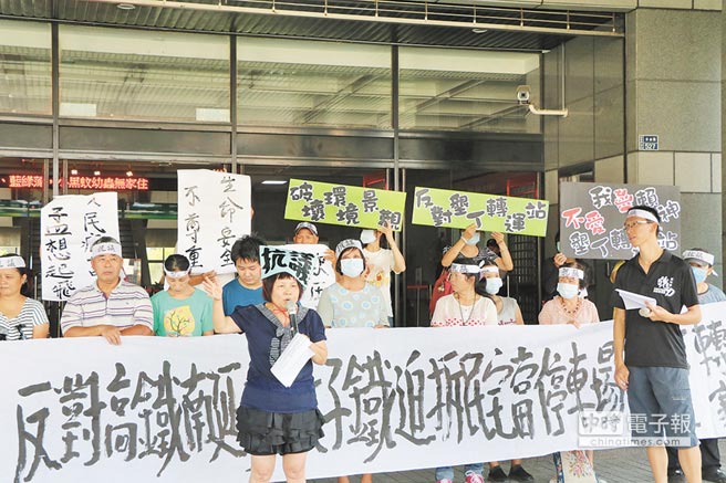 蔣月惠議會上「質問屏東縣縣長」網讚超霸氣　爭取權益喊「政府欺負老百姓」要他說個清楚 