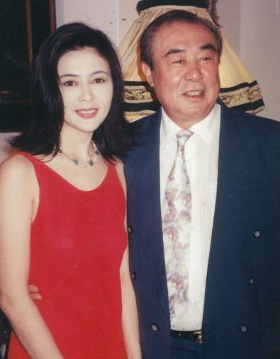 關之琳何以能艷絕天下，看看她的爸媽，不得不承認基因的強大！