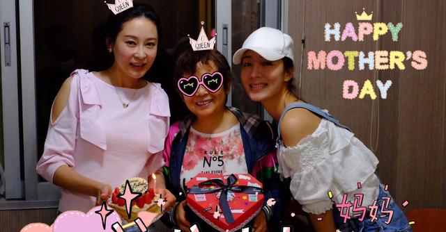 香港娛樂圈6對最美姐妹花！黃心穎和姐姐神似，周麗淇長腿姐妹！