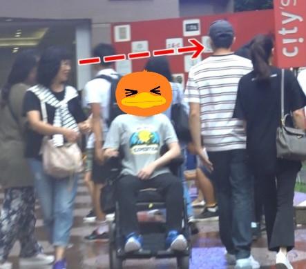 袁詠儀逛街買買買，「好老公」張智霖刷卡埋單，她被寵的好幸福！