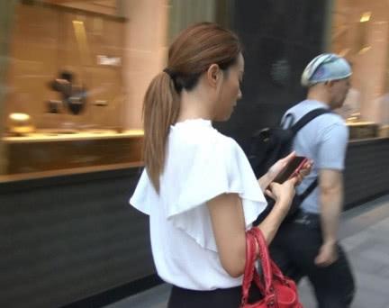 【發假消息，好讓媒體和粉絲轉移注意力！】王子假扮還在日本工作？其實在香港和女友鄧麗欣約會！