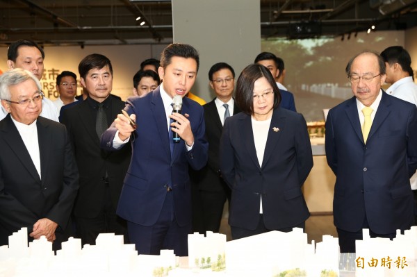 談年金改革 蔡英文：對下一代負責 