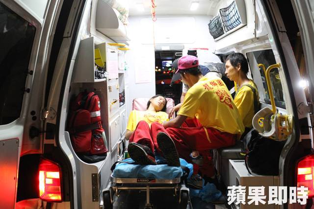 3車連環撞菜渣噴國道　陣頭團12傷送醫 | 蘋果日報