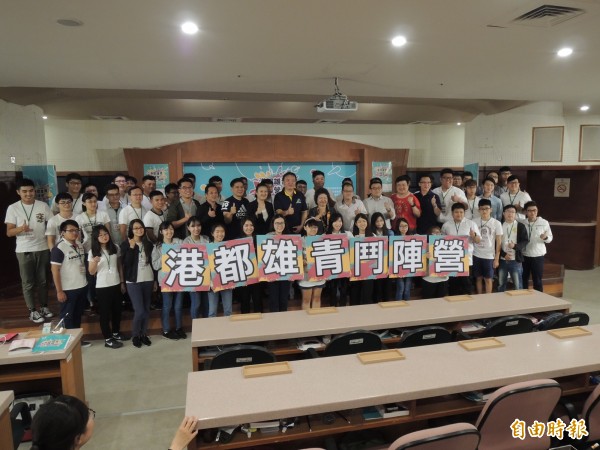 港都雄青鬥陣營 陳菊與年輕朋友分享40年從政經驗 