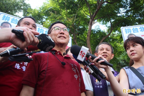 丁丁也撩妹 市長等20年、「為你，我可以等一輩子」 