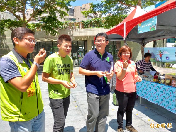 丁丁也撩妹 市長等20年、「為你，我可以等一輩子」 