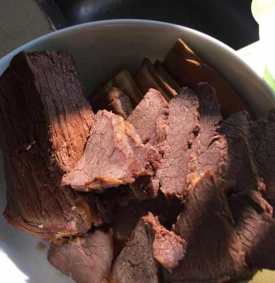 一個賣了8年滷肉的小伙，告訴你怎麼鹵才好吃！