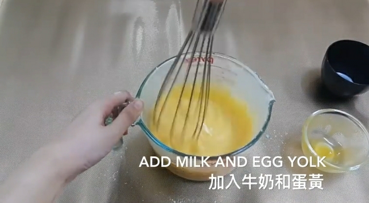 最近爆紅的原味古早味蛋糕，口感綿密鬆軟，搭配濃鬱的雞蛋鮮奶的味道，有一種幸福感。 - 美食筆記