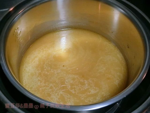 【電鍋食譜】零失敗懶人料理！麻油雞飯簡單上桌