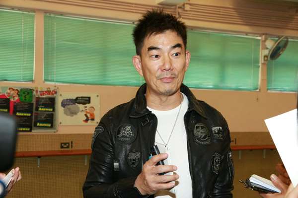 任賢齊爆肥體重直逼100公斤，圓潤身材就像小熊維尼，讓人大驚「胖到已經回不去了」 