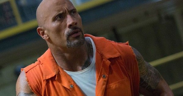 【史上最富有演員！】年薪38億！The Rock：曾窮到剩200元！
