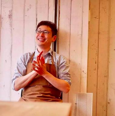 他當年休學「為愛人學麵包」慘被女友提分手　如今躍升「日本第一麵包師」：一切辛苦都值得 