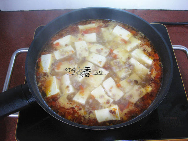 豆腐最好吃的做法，簡單煮一煮，比魚還香，營養又美味