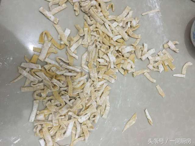 手把手教你做沙琪瑪，不含添加劑，比外面買的好吃多了 